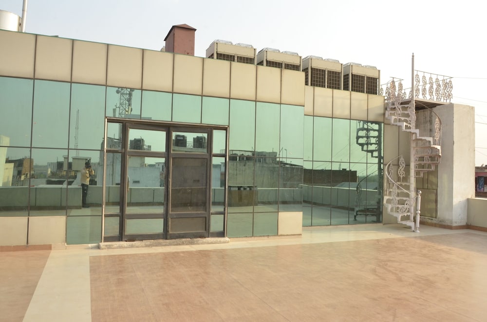 Airport Hotel Grand