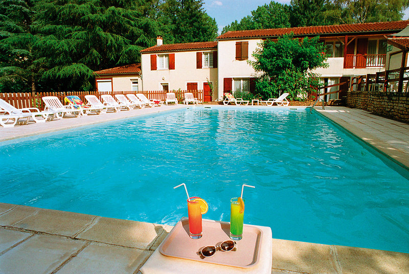 Hôtel Restaurant Les Falaises,Near Pech Merle Cave,3 star