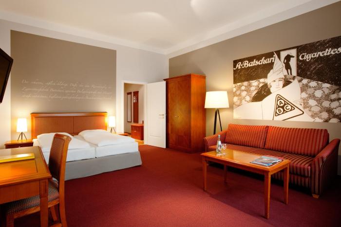 Batschari Palais Baden-Baden,Rastatt>>Baden-Baden,4 star