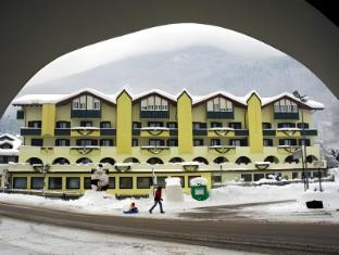 Hotel Mirabello - Slow Hotel Benessere,Primiero San Martino Di Castrozza>>Fiera Di Primiero,4 star