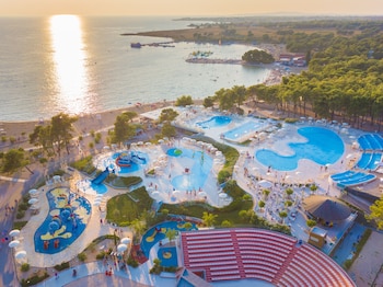 Zaton Holiday Resort Apartments,Pag Island>>Nin,4 star