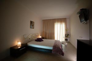 Chateau De Georges,East Mani>>Areopoli,3 star