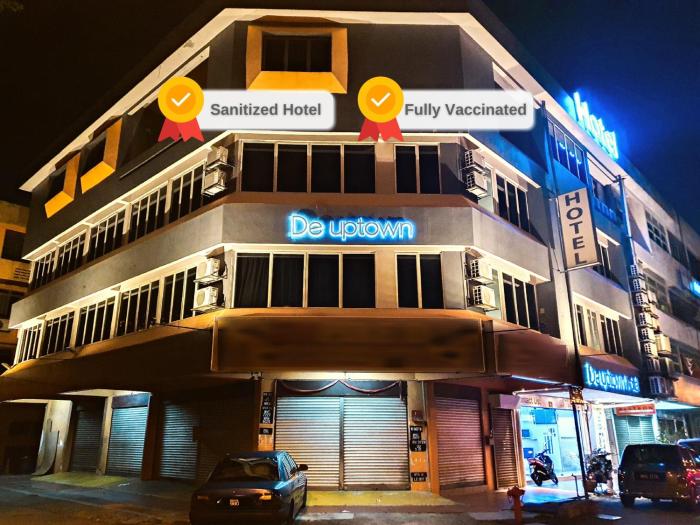 de uptown hotel p j 222