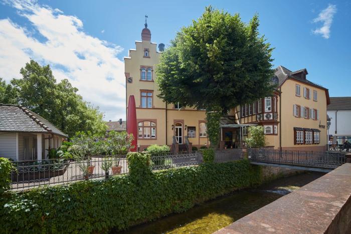 Hotel & Restaurant Badischer Hof,Bühl>>Baden-Baden,3 star