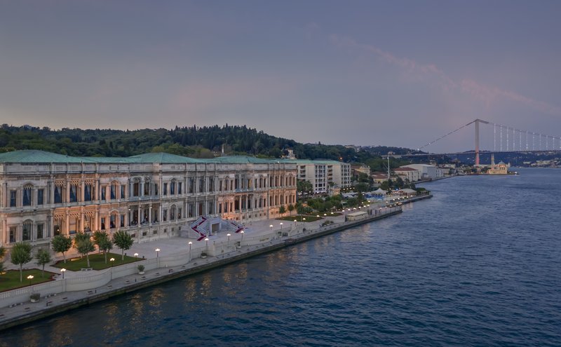 Ciragan Palace Kempinski,Besiktas>>Istanbul,5 star