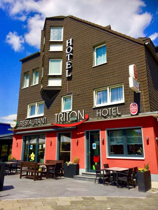 hotel triton