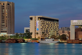 radisson blu hotel dubai deira creek