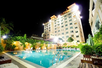 classy hotel and spa