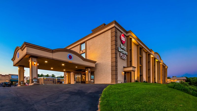Baymont By Wyndham Johnson City/Binghamton,Near Oakdale Mall,3.5 star