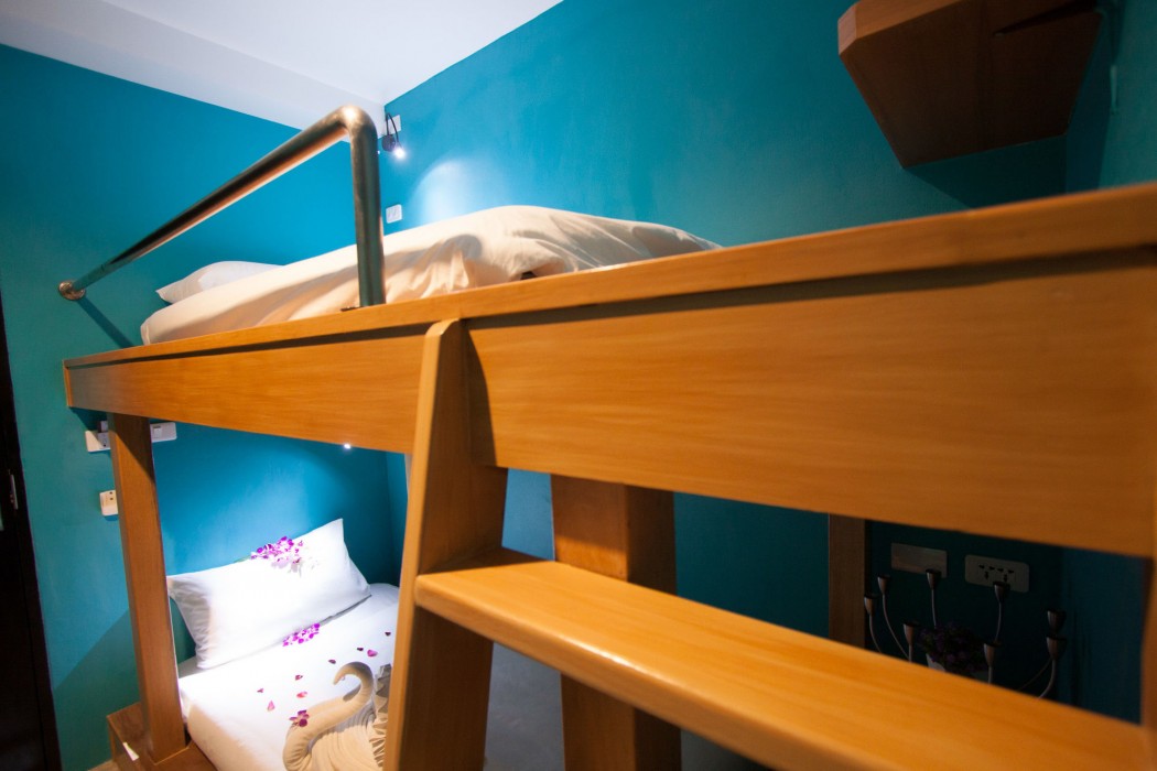 Behind The Scene Hotel Club @ Samui,Bophut>>Bo Phut Beach,2 star