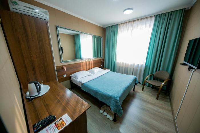 Club-Hotel Flagman,Frunzwe House-Museum>>Bishkek,2.5 star