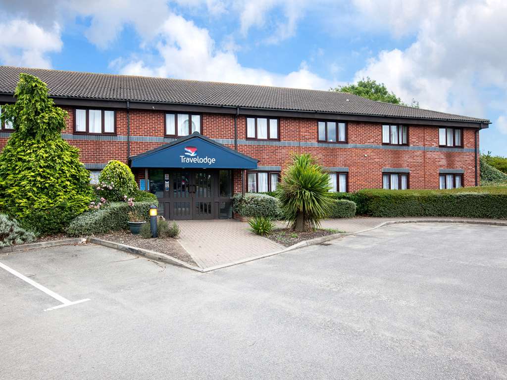 travelodge ipswich capel st mary