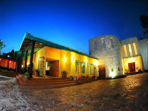 Sanoreech Hotel,Negombo>>Gampaha,3 star