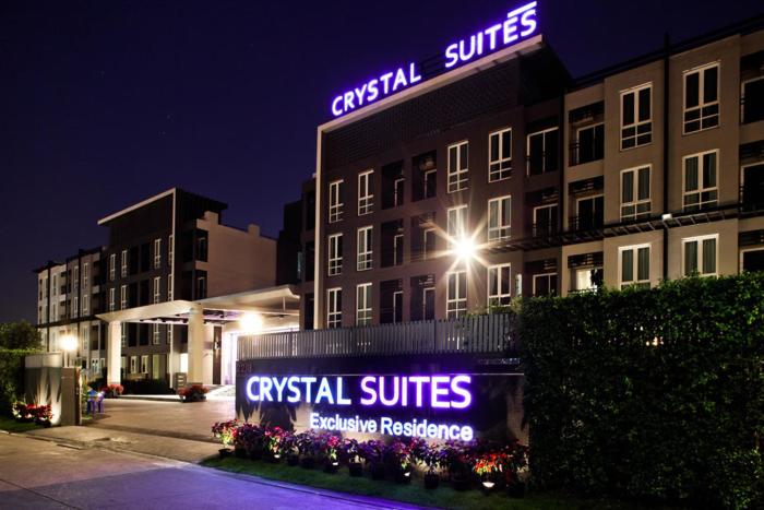 crystal suites suvarnabhumi airport