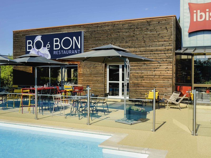 Ibis Roanne,Loire>>Le Coteau,3 star