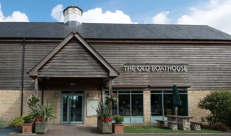 De Vere Cotswold Water Park,Cirencester>>Bristol,0 star
