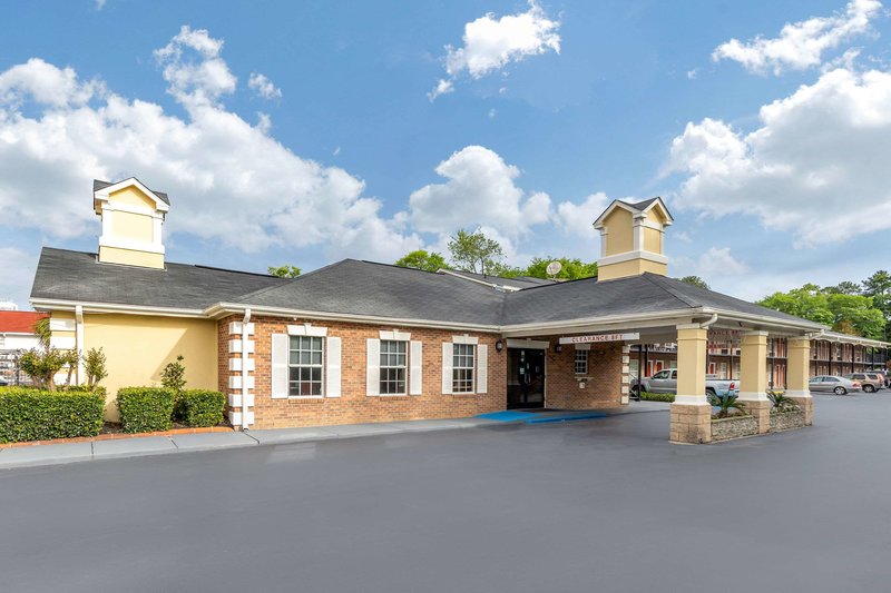 quality inn and suites