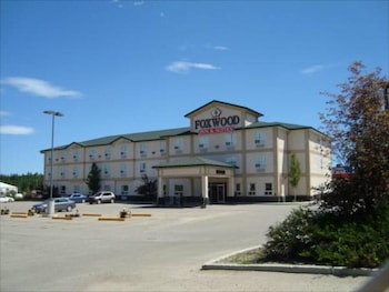 Foxwood Inn & Suites