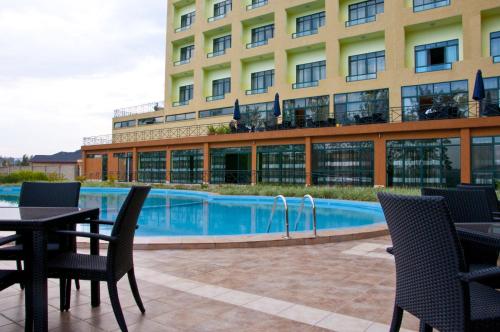 gorillas golf hotel