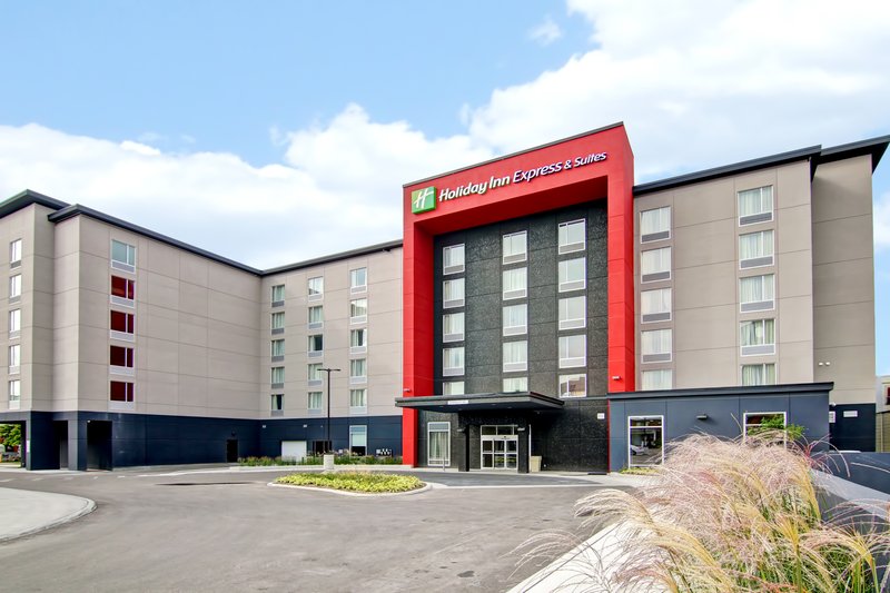 holiday inn express and suites oshawa downtown toronto area