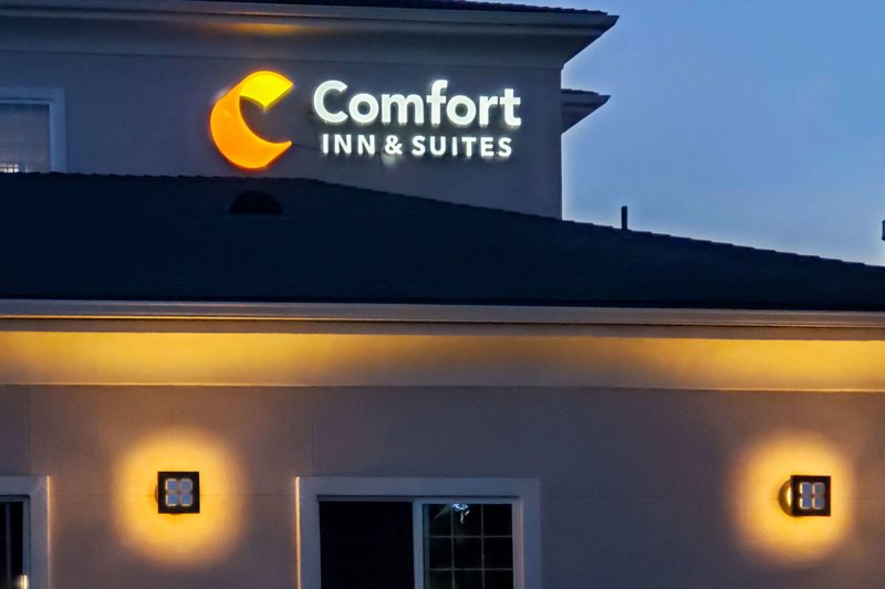 Comfort Inn & Suites Galt - Lodi North