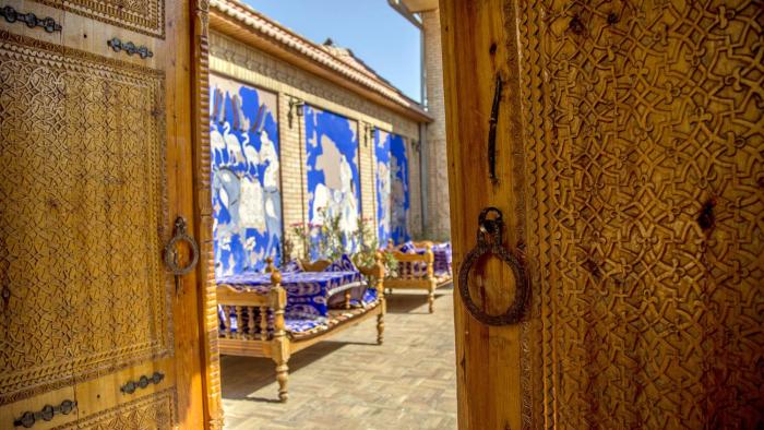 hotel caravan serail
