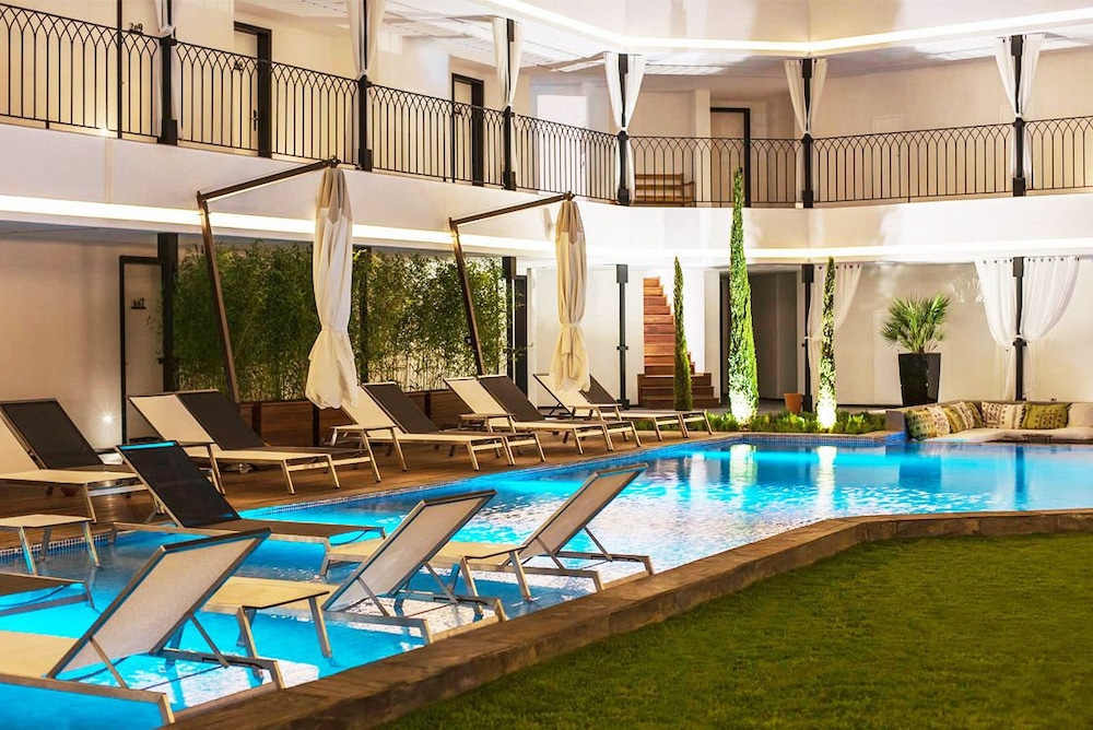Mola Cunda Hotel,Ayvalik,3 star