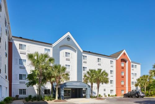 candlewood suites i 26 at northwoods mall by ihg