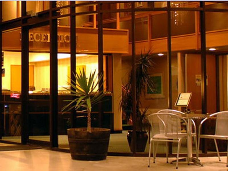 the avenue hotel