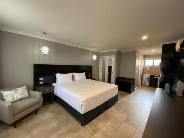 Sunseeker Motor Inn,Durras North>>Batemans Bay,3.5 star