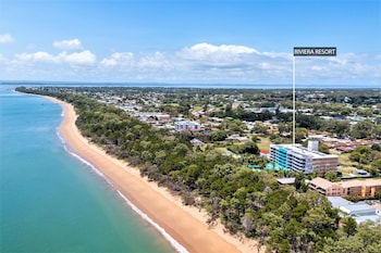 riviera resort hervey bay