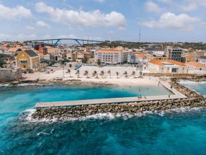 majestic city suites and beach hotel