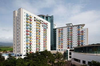 hanwha resort daecheon paros