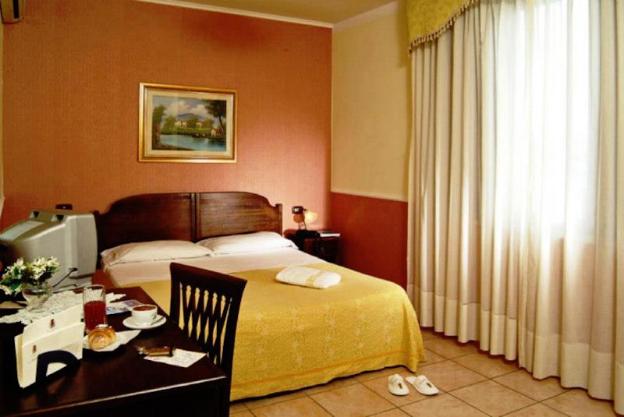 Hotel Federico Ii,Mugnano Di Napoli>>Campania,3 star