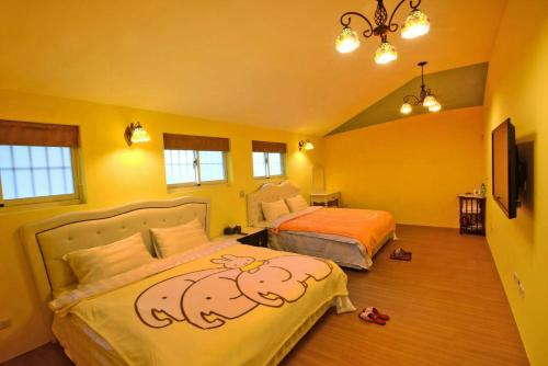 room-image