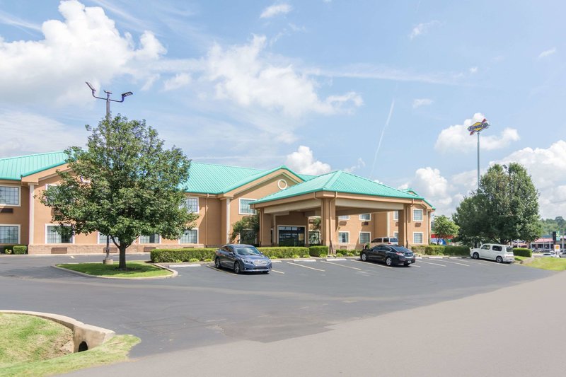 Quality Inn & Suites,Fort Smith>>Alma,2.5 star