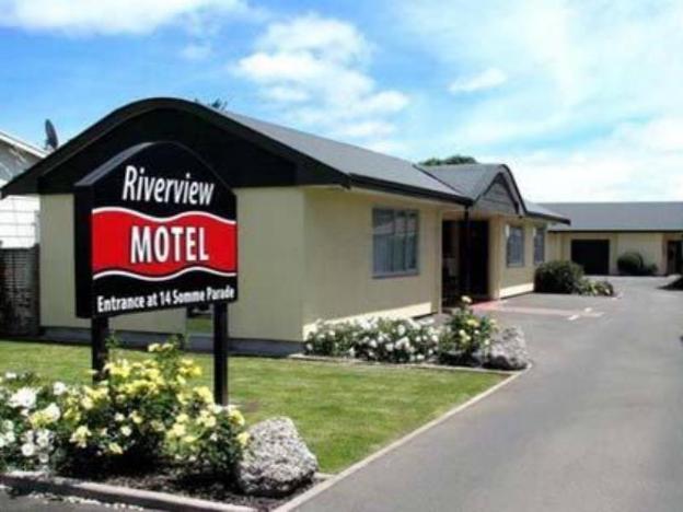 riverview motel