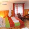 Bunyonyi Safaris Resort