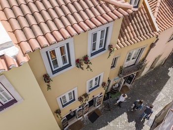 castle inn lisbon apartments