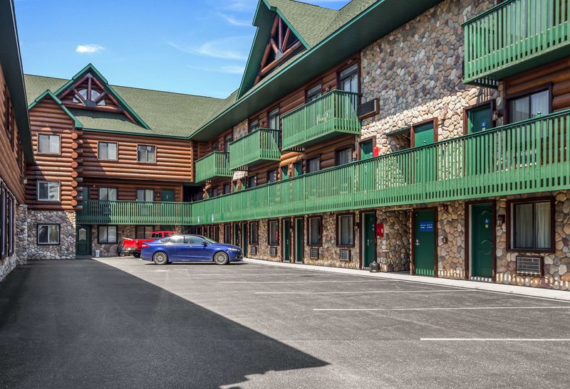 Days Inn By Wyndham Mackinaw City/Bridgeview Area,Mackinaw Township>>Mackinaw City,2 star