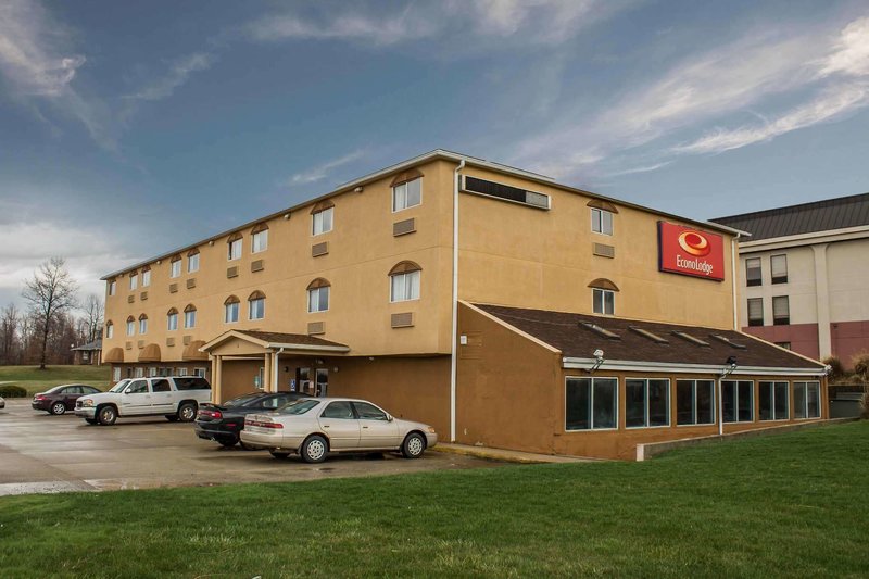Econo Lodge Kent - Akron West,Brimfield>>Akron,2 star