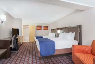 Days Inn By Wyndham Woodbury Long Island,New York>>Long Island,3 star