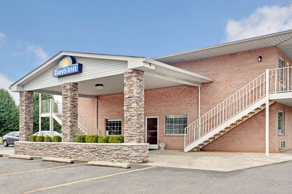 Days Inn By Wyndham Joelton/Nashville,In Joelton,3 star