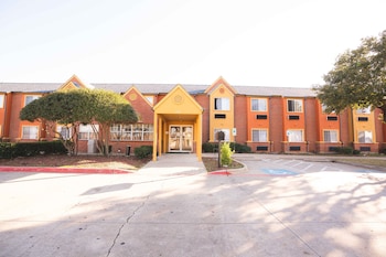 Red Roof Inn & Suites Euless - Dfw Airport Southwest,Dallas>>Bedford,2 star