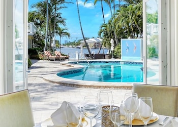 The Pillars Hotel & Club,Central Beach>>Broward County,4 star