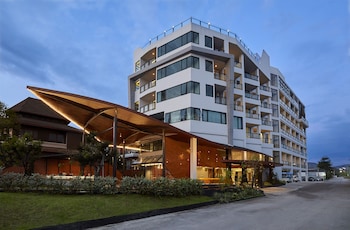whale hua hin