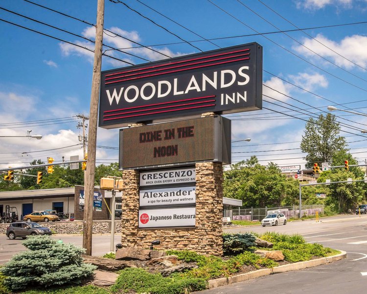 The Woodlands,Pennsylvania>>Crystal Lake,3 star