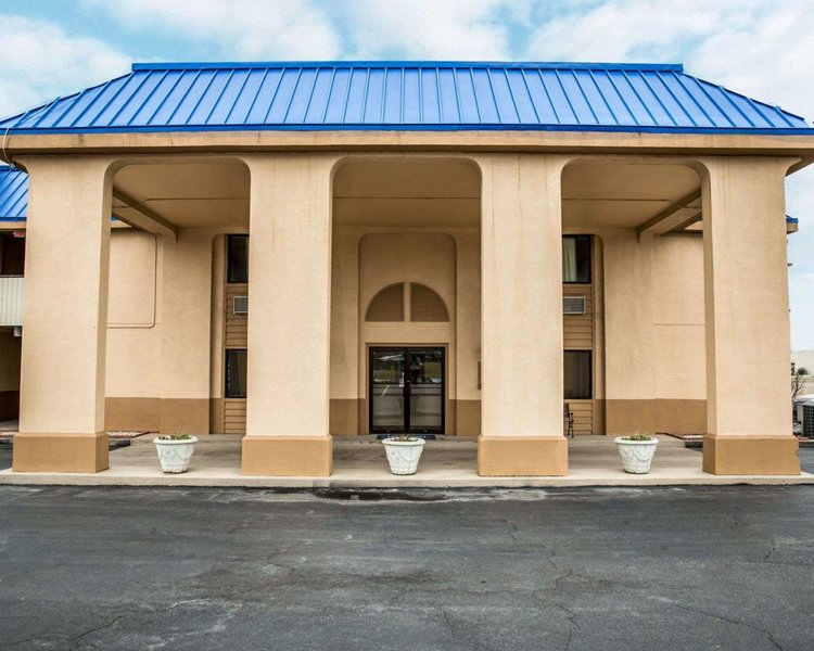 rodeway inn and suites plymouth hwy 64