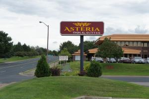 Coratel Inn And Suites Maple Grove,Maple Grove>>Brooklyn Park,2 star
