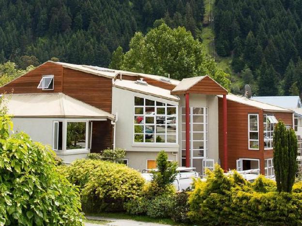 haka house queenstown